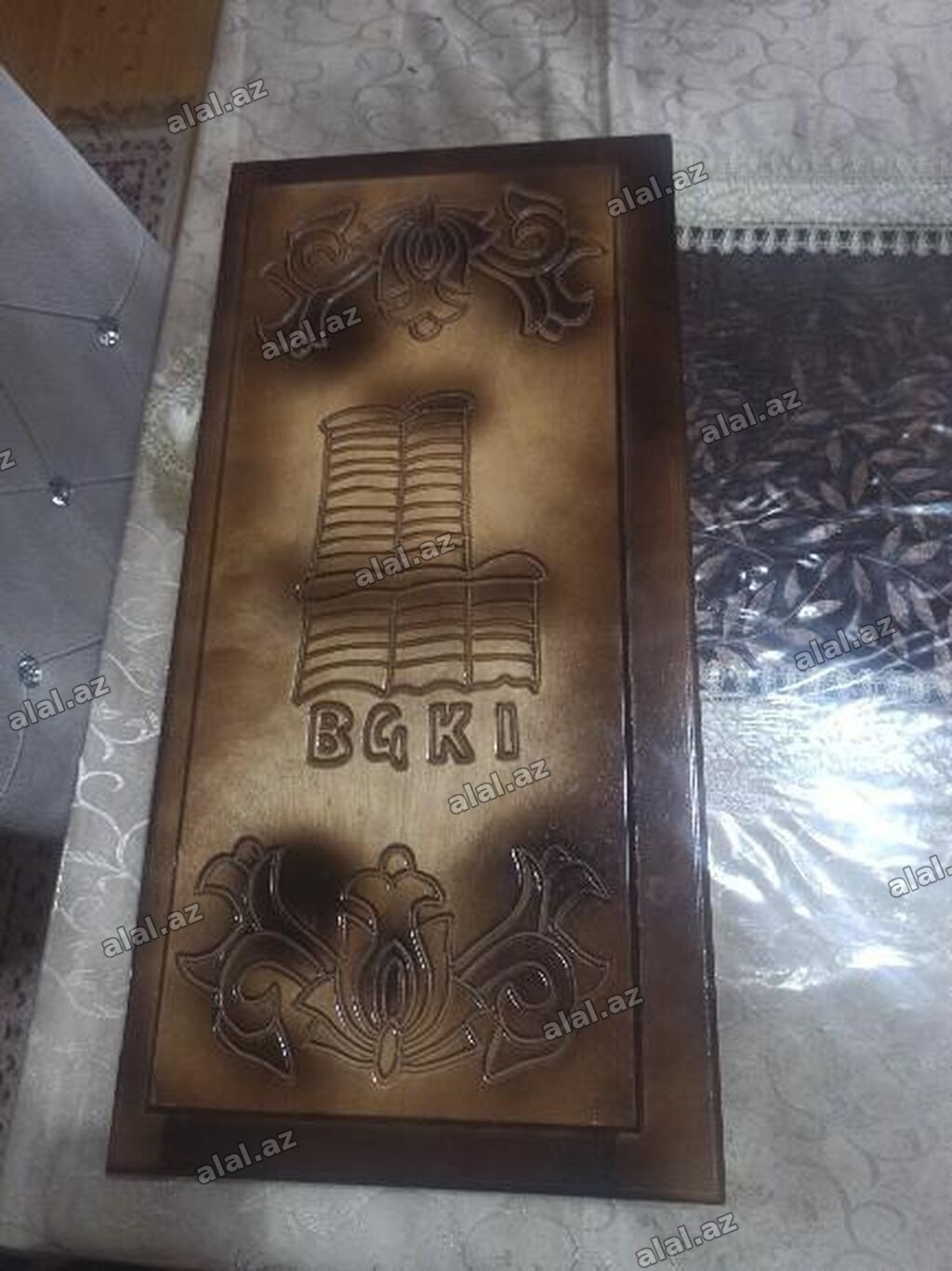 Taxta nərd dəsti - Material: tam taxta, əl işçiliyi oyma naxışlar -