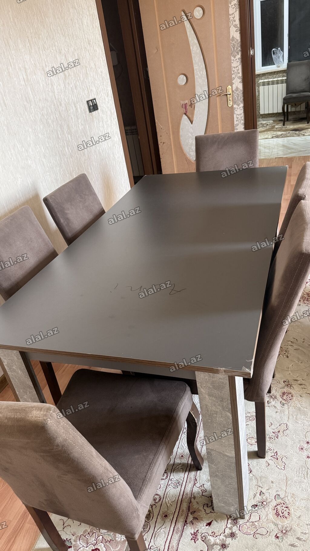 Qonaq otağı üçün, İşlənmiş, Açılmayan, Kvadrat masa, 6 stul