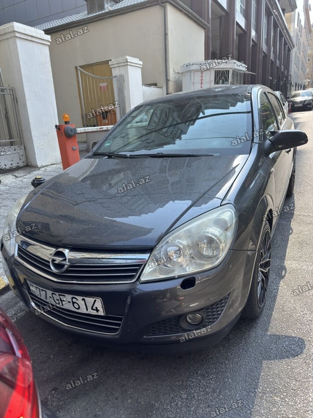 Opel Astra H (hatchback), tünd boz rəng. - Kuzov: 5 qapılı hatchback