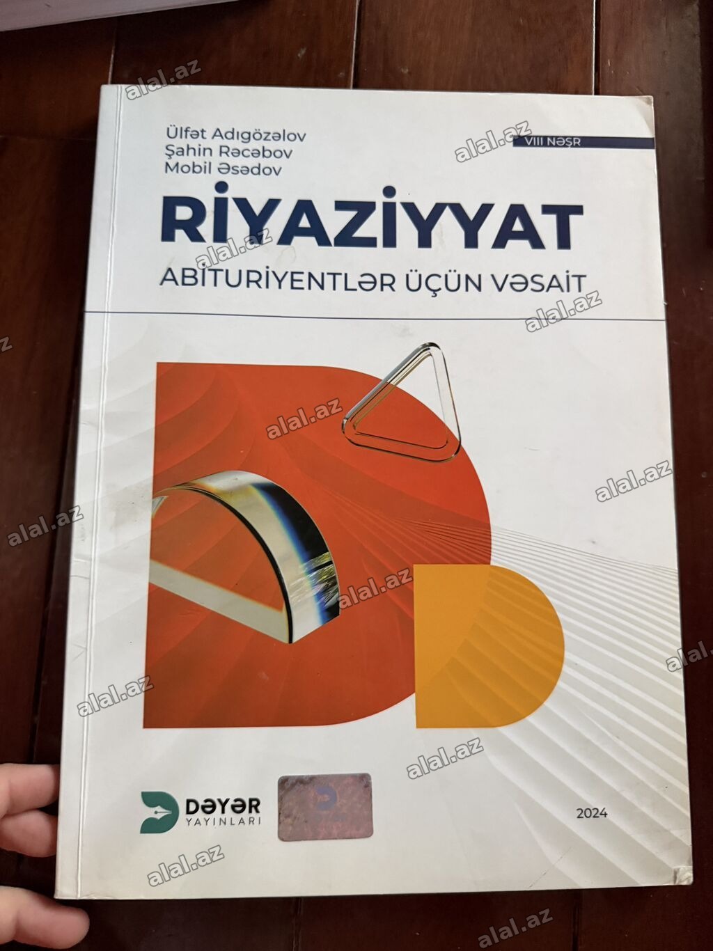 Riyaziyyat Güven qayda kitabi cox gessey kitabdir yenidir . Qiymet : 7