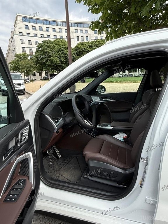 BMW X1 2024