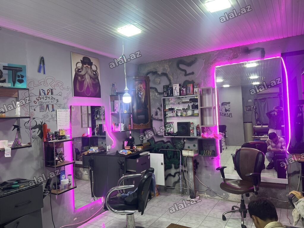 Sumqayıt qərb sarayı ilə Üz üzə Bərbərxana / salon sahəsi təqdim