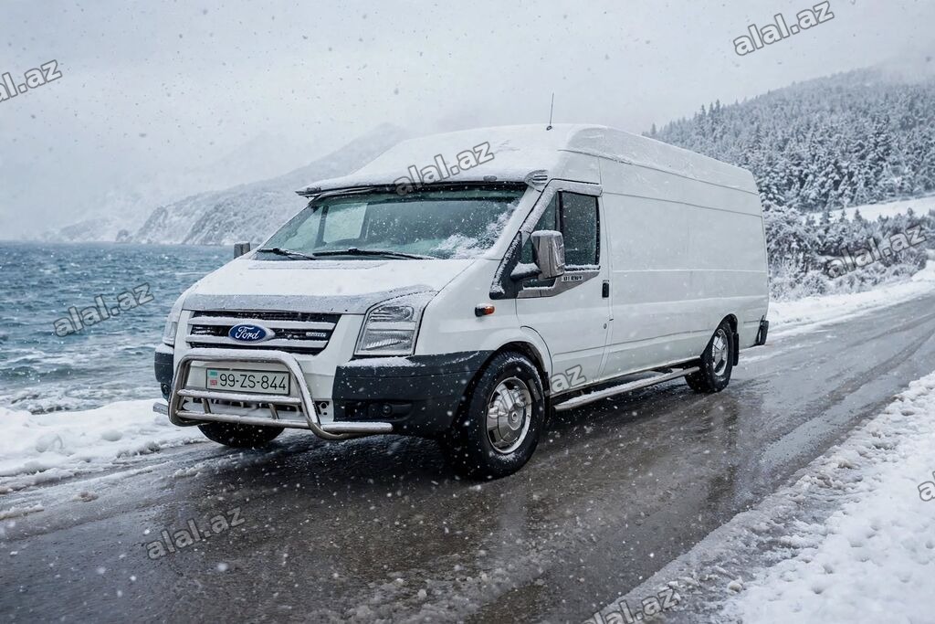 Ford Transit: 2.4 l | 2011 il Van body type