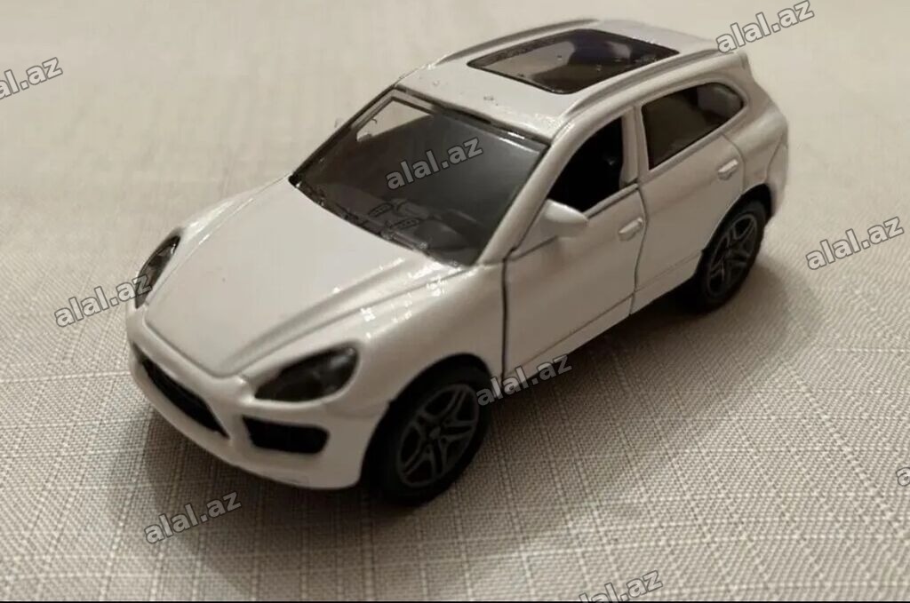Ağ rəngli metal miniatur SUV modeli (oyuncaq maşın) - Korpus: dözümlü