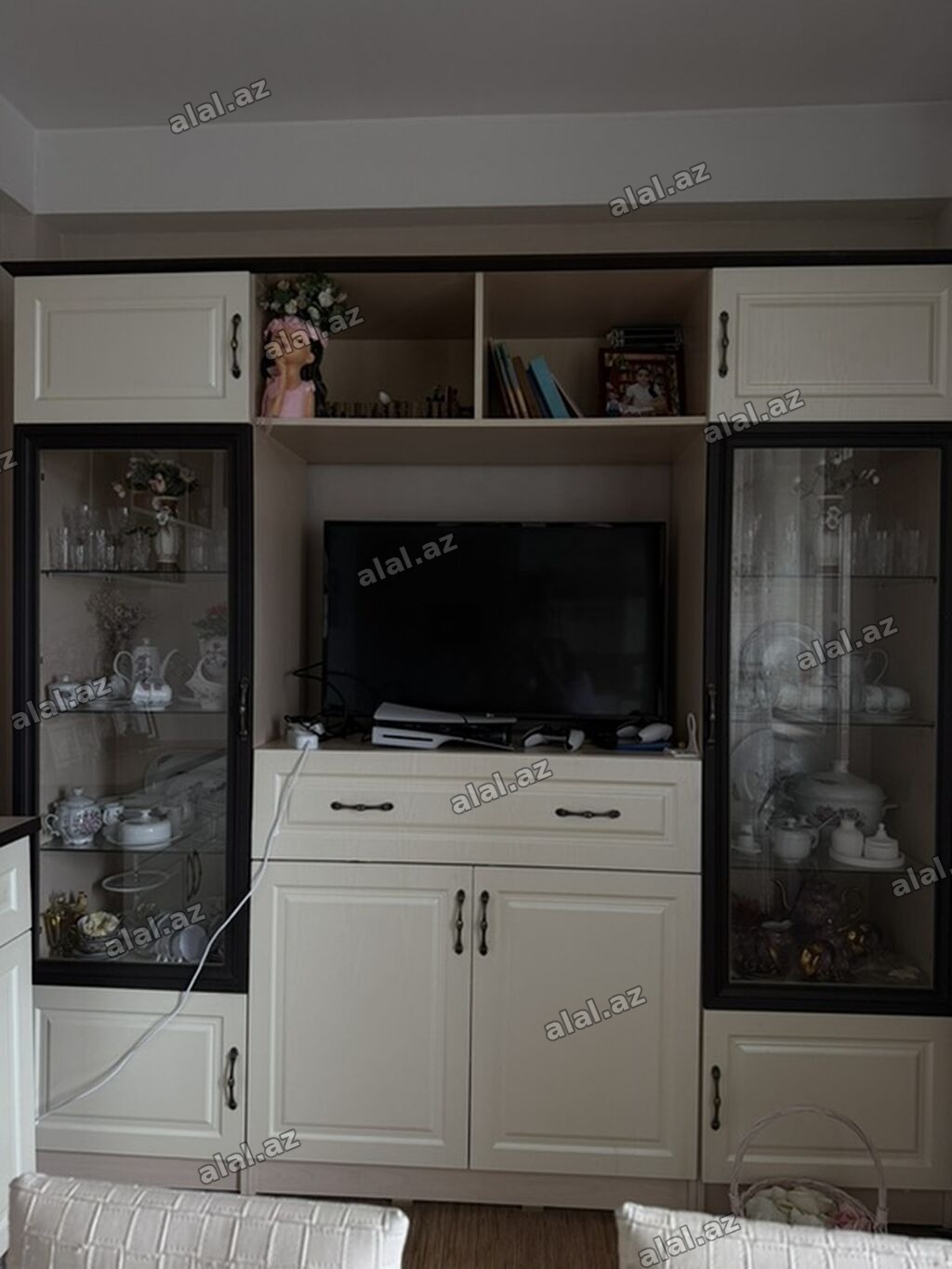 İşlənmiş, TV stend