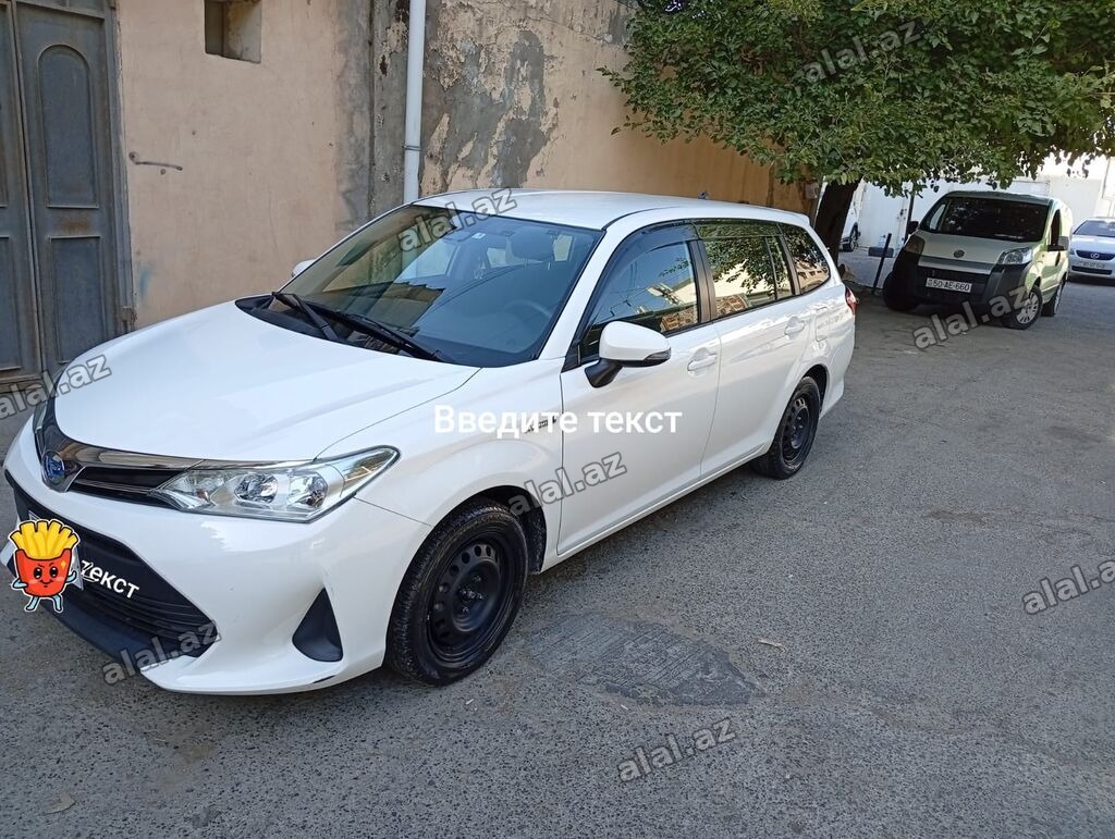 Toyota Corolla Fielder Hybrid (ağ rəng, universal kuzov) - Yapon