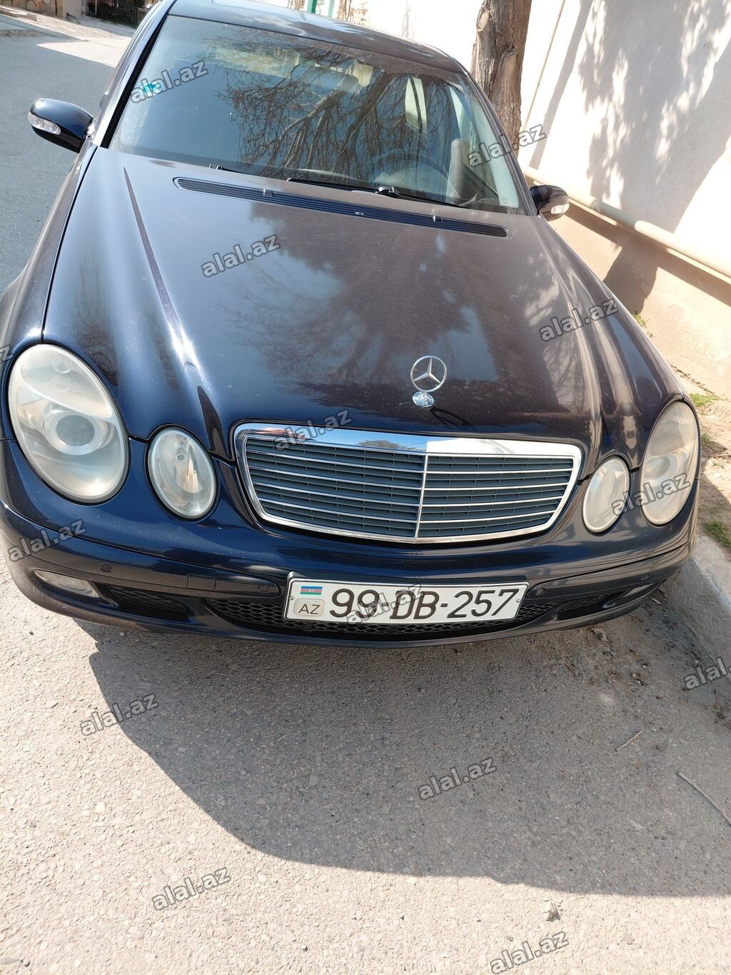 Mercedes-Benz E 200: 1.8 l | 2004 il Sedan
