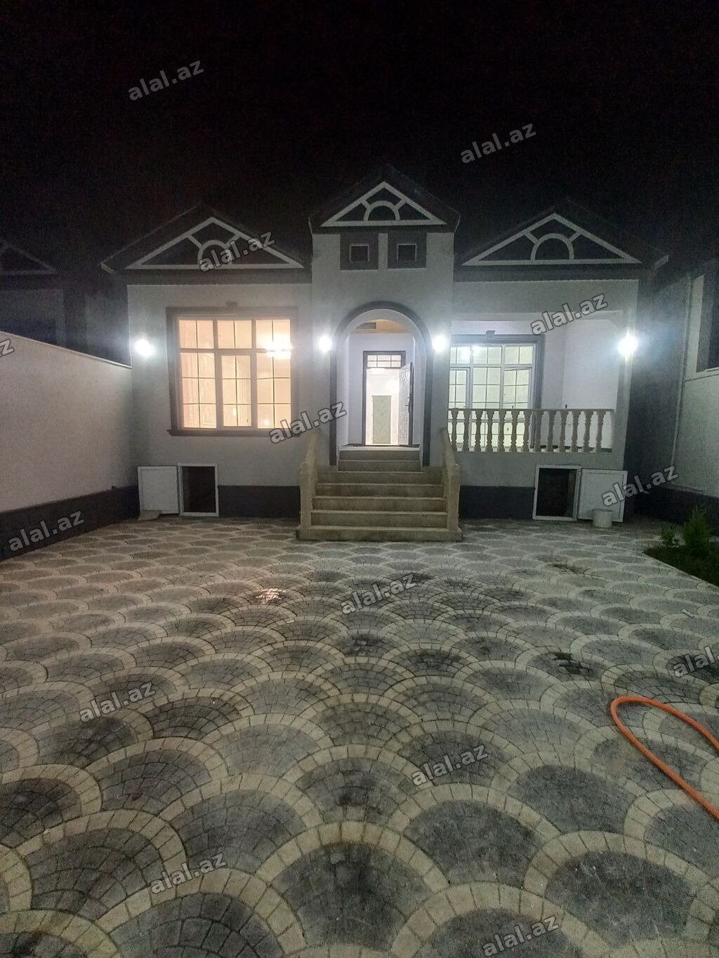 4 otaqlı, 110 kv. m, Yeni təmirli