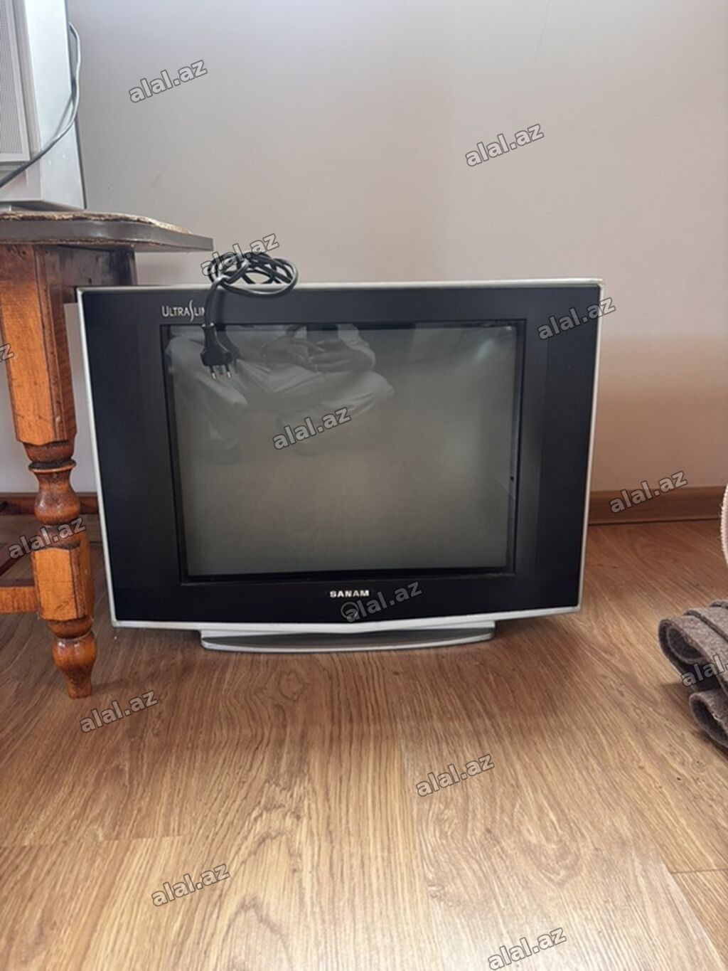 SANNAM kineskop televizor - Ekran: CRT (kineskop), təxmini 21–25 düym