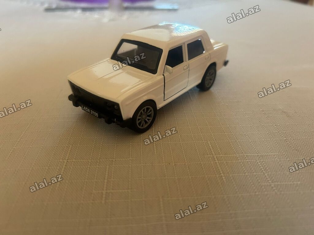 LADA 2106 miniatür model avtomobil (oyuncaq) - Rəng: ağ - Kuzov