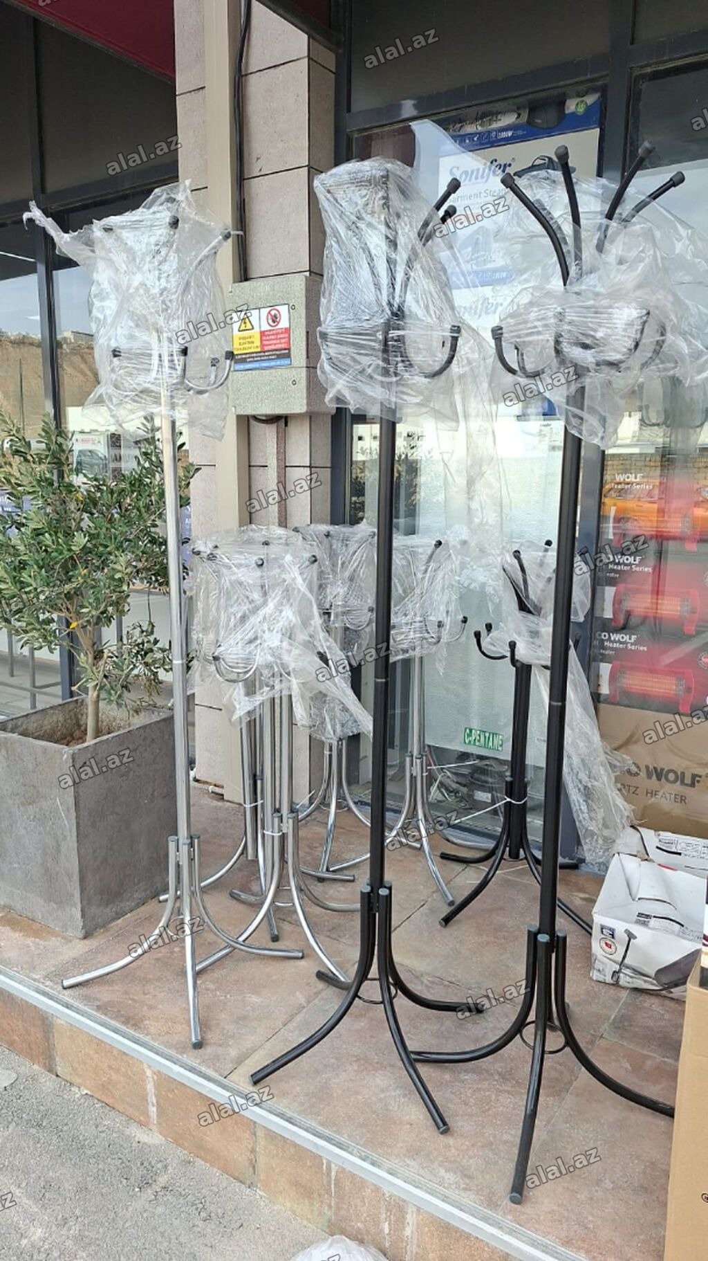 Metaldan asılqan (palto asılqanı) – döşəmə tipi - Material: möhkəm