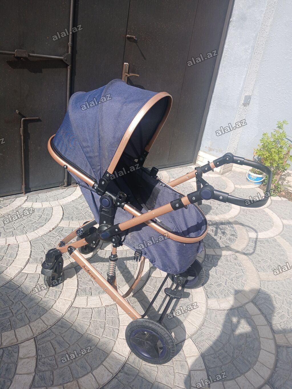 Uşaq arabası – Belecoo markası, tünd mavi parça və qızılı-bronz rəngli