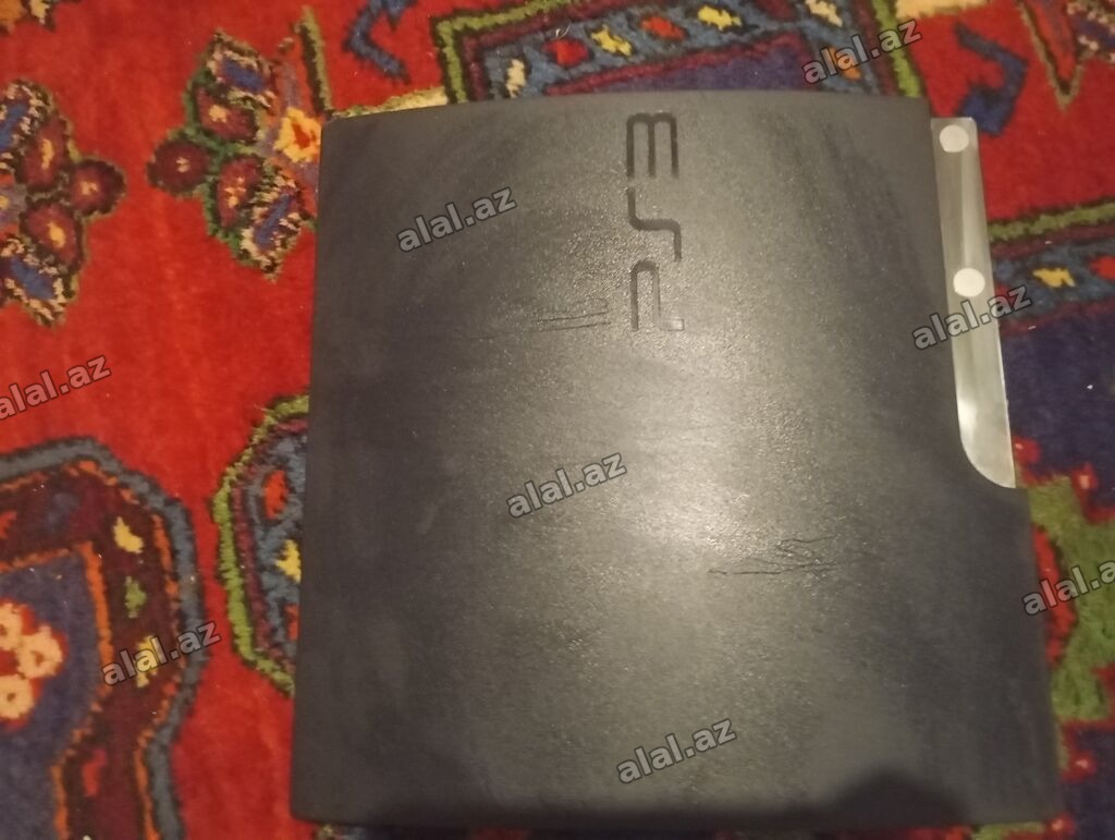 Sony PlayStation 3 (PS3) Slim konsolu - Model: PS3 Slim (üst qapaqda