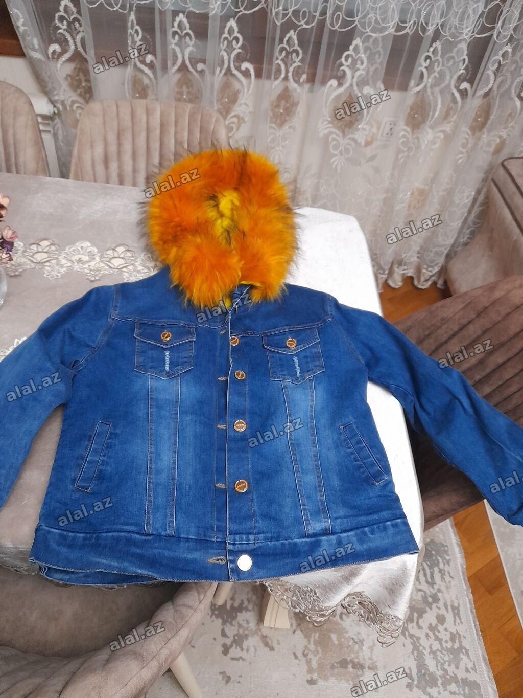 Cins kurtqa satılır təzədir razmer düz olmadıgı ücün satılır 3 xl 20