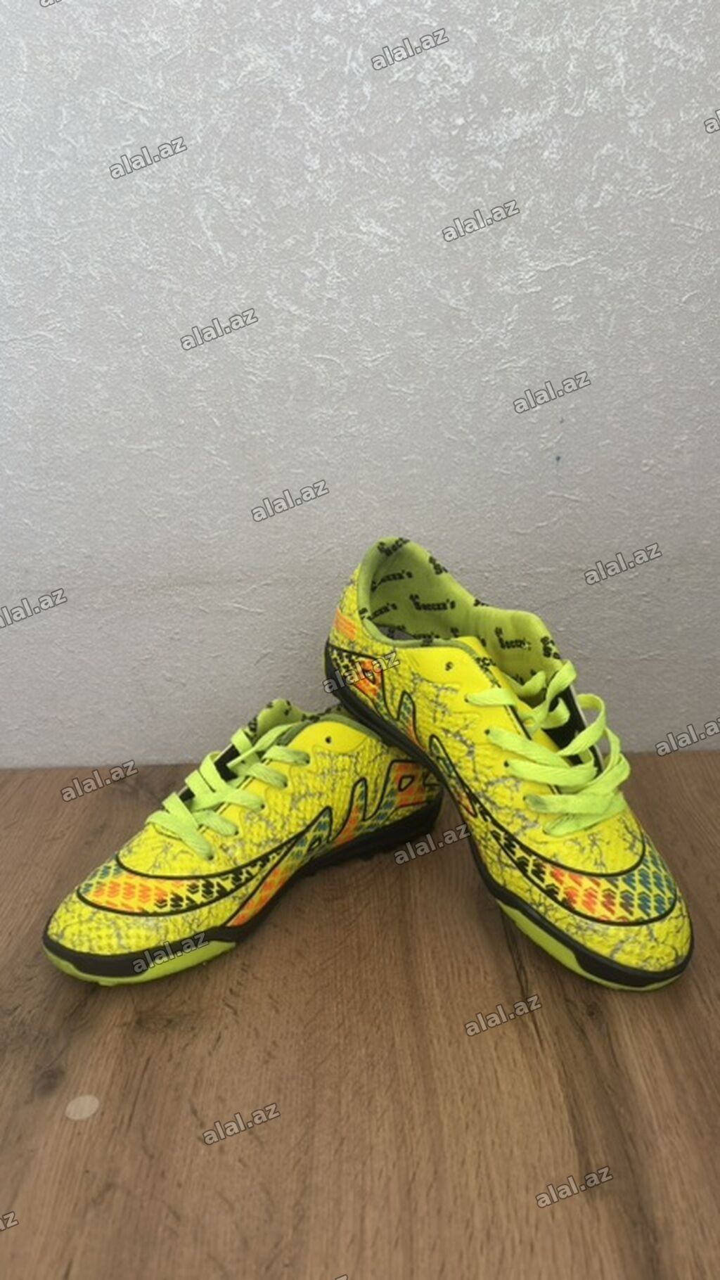 Uşaq futbol butsası – turf/mini-futbol üçün - Rəng: neon sarı, qara