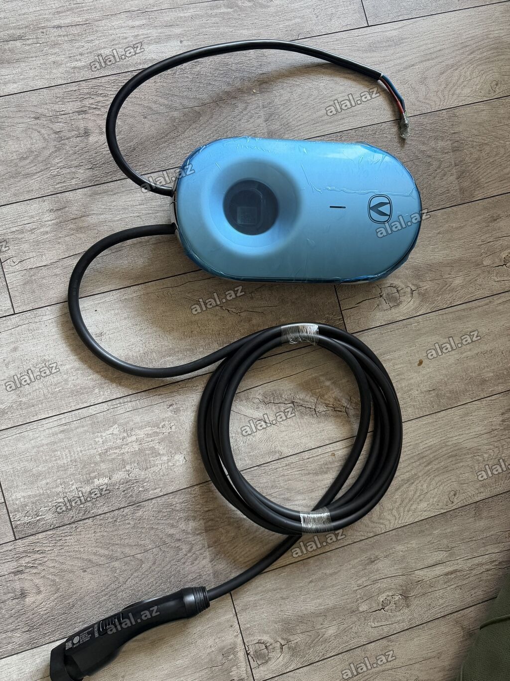 Elektrikli avtomobil üçün divar tipli şarj cihazı (AC Wallbox)