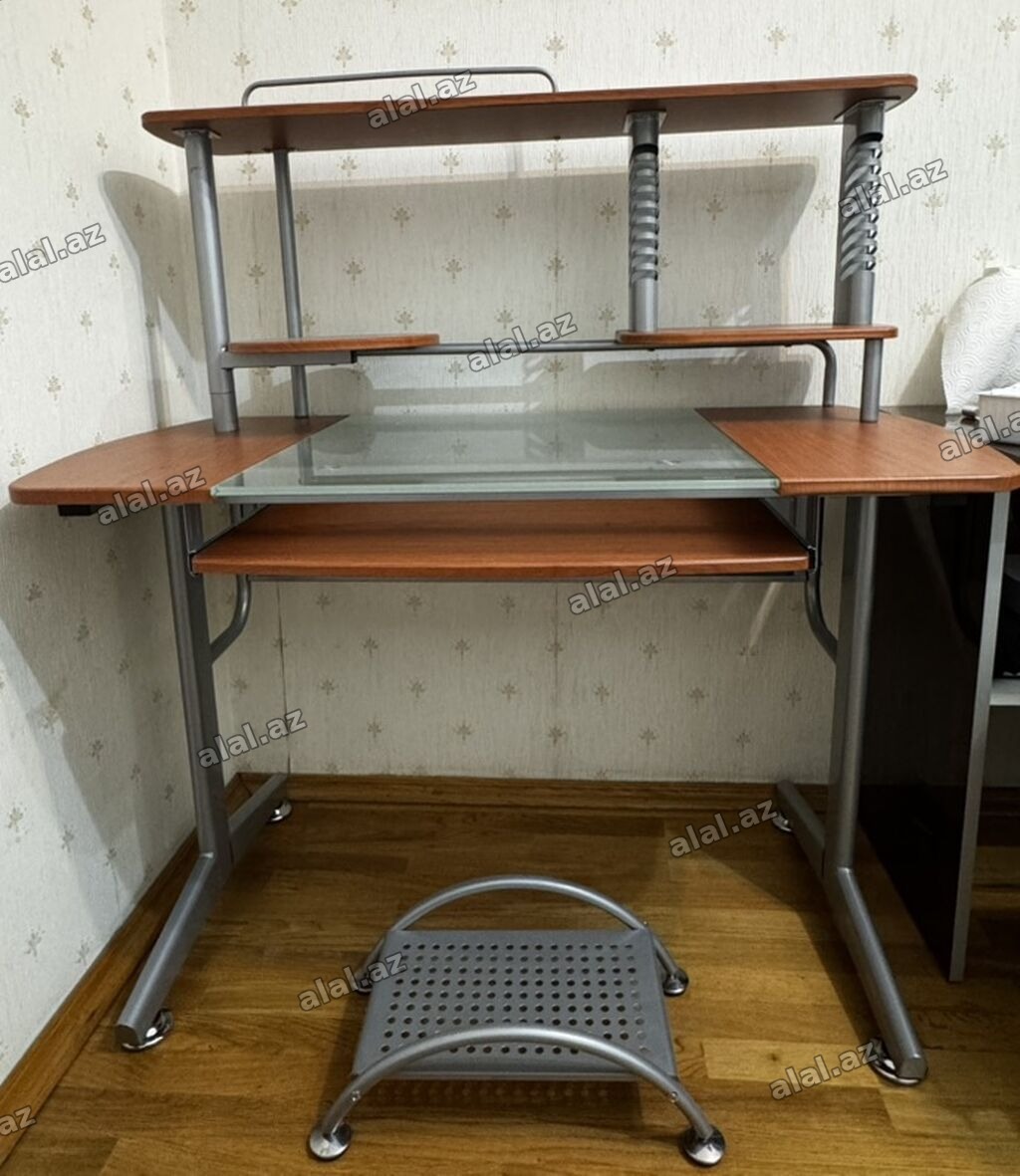 Künc masa, Polkalı, Siyirməsiz, Metal, Zəmanətsiz, Kredit yoxdur