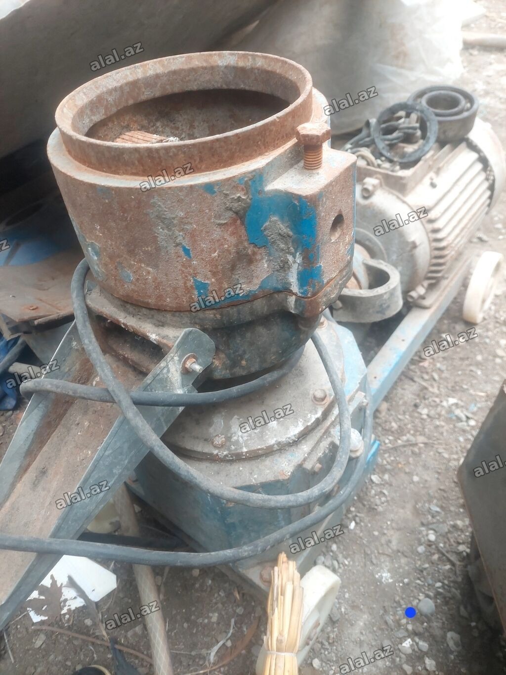 Yem presdiyen imişli yemi buraxan 7.5 kv mator saata 250 300 kq mesul