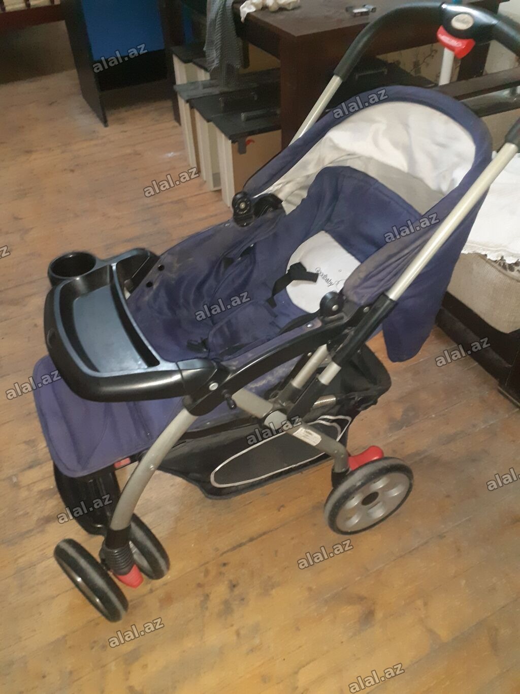 Uşaq arabası – ComfortBaby marka Xüsusiyyətlər: - 6 təkərli stabil