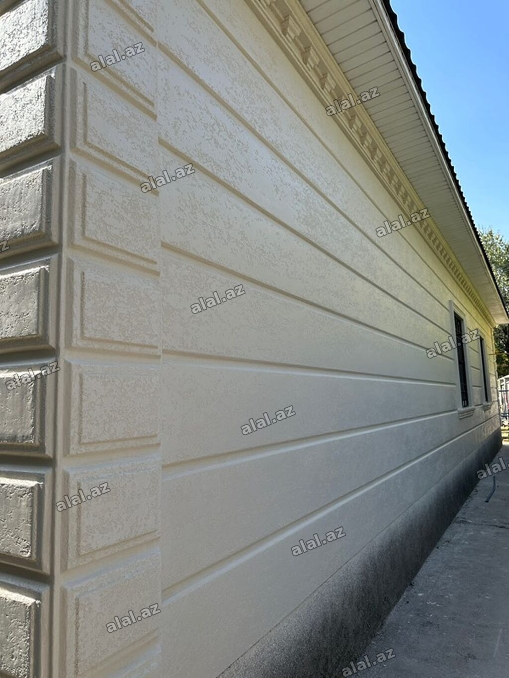 Ünvan; Saray qəsəbəsiNovxanı yolu. Termo aqlay, isti aqlay fasad