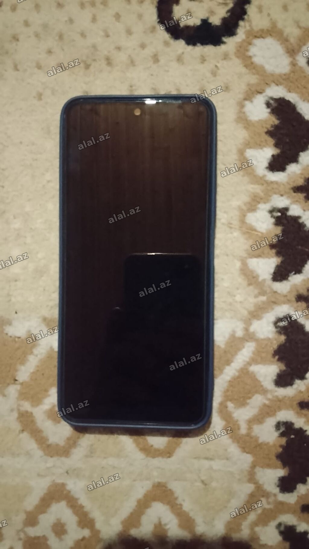 Redmi smartfon - Model: Redmi (şəkillərdəki dizayn – sağ üst küncdə