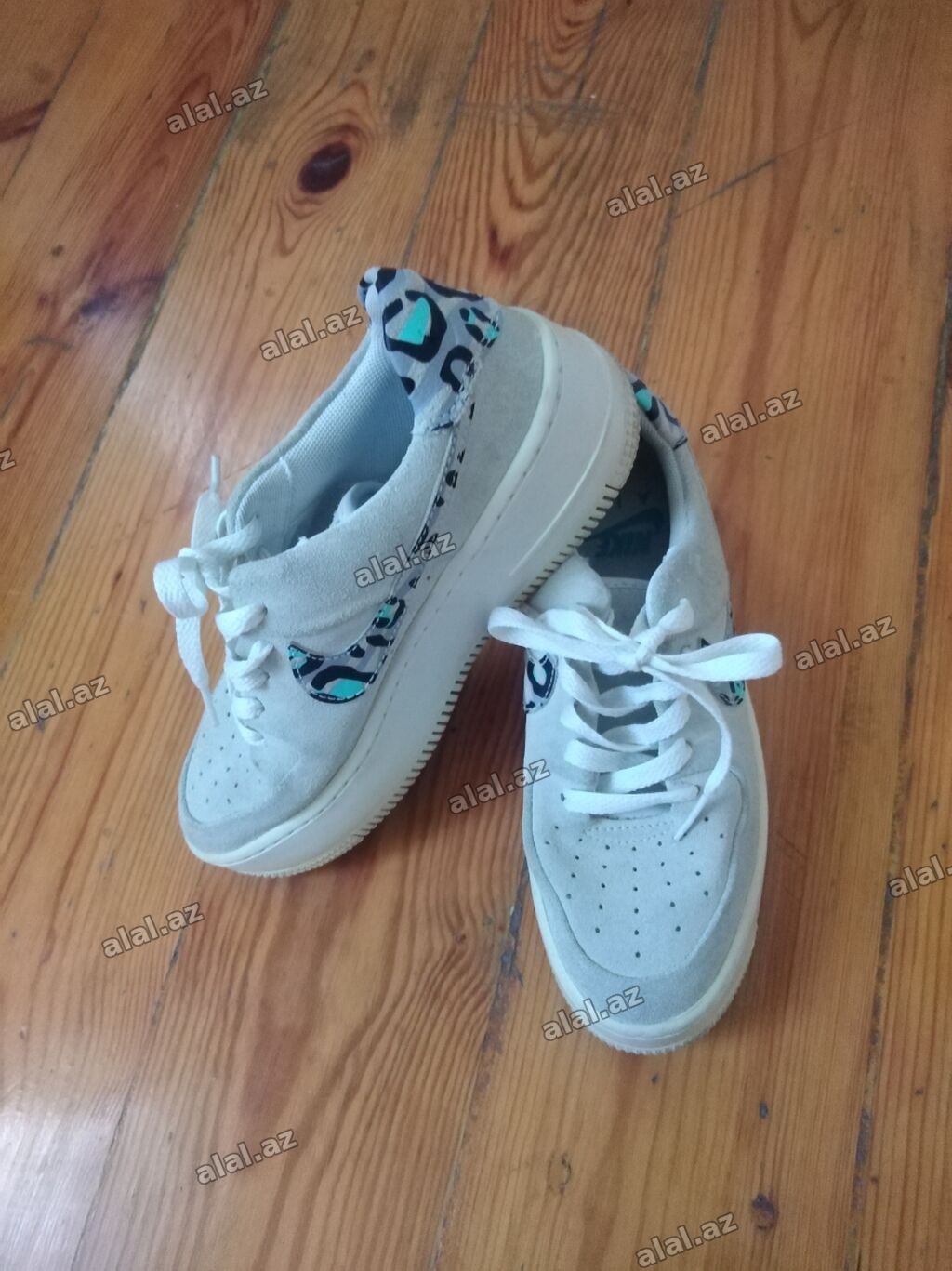 35 razmer ariginal NIKE