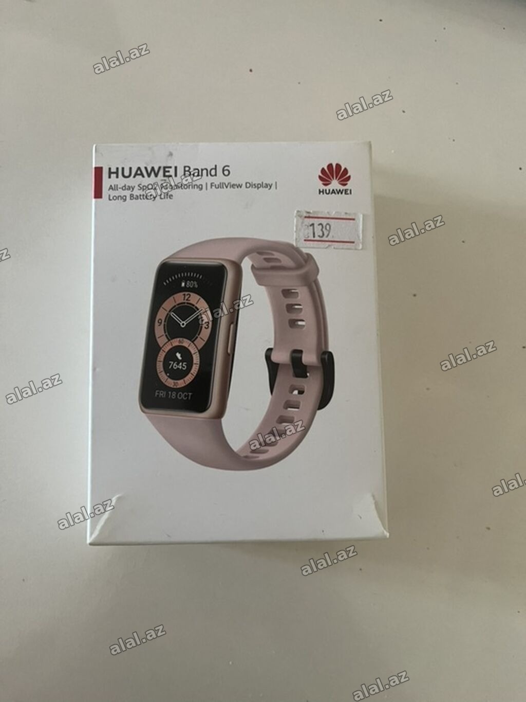 Huawei Band 6 fitnes qolbağı Xüsusiyyətlər: - FullView böyük ekran –