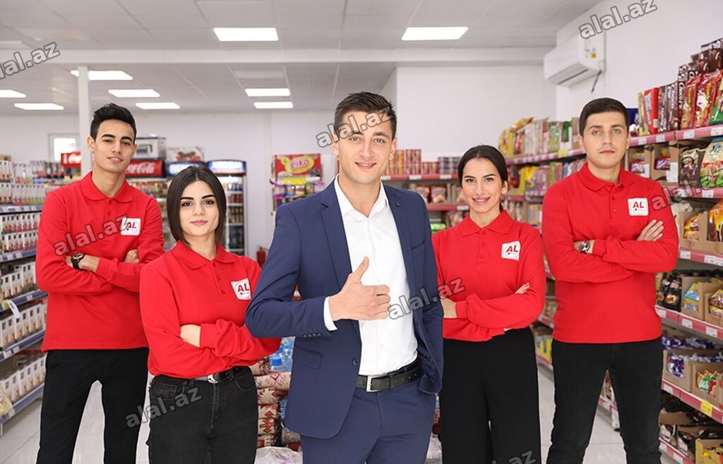Kassir tələb olunur