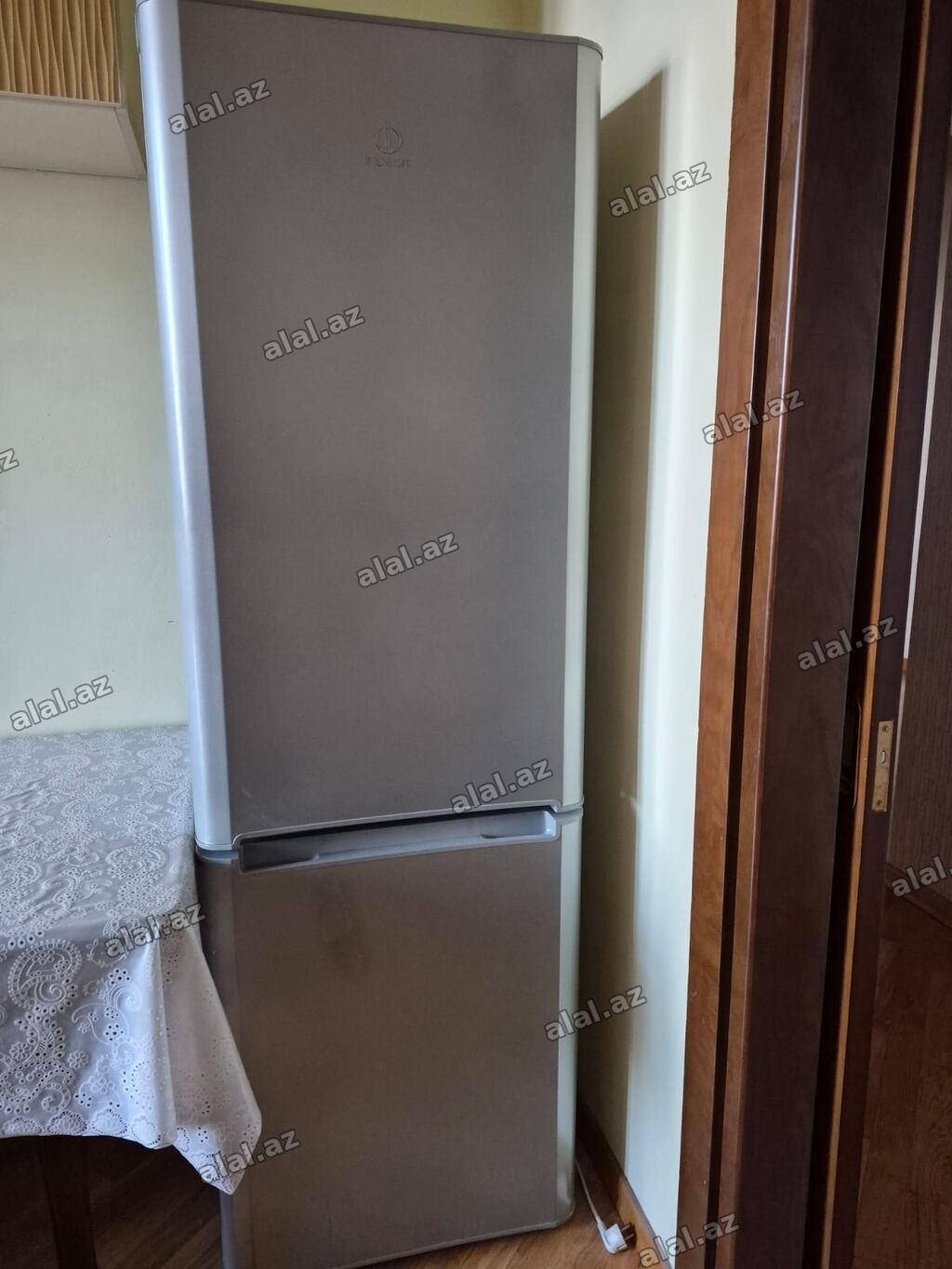 Indesit iki kameralı soyuducu - Rəng: gümüş/metallik - Üst kamera