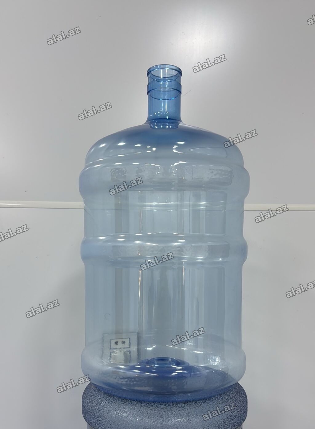 4,5₼ ( yeni ) 19 litrlik su qabı (damcılı dispenser üçün bidon) -
