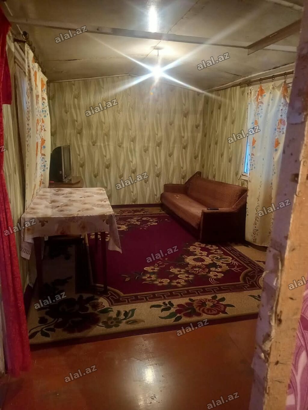 Vagon satılır qiymet 5500 real alıcıya endirim olacaq Uzunu 9metr