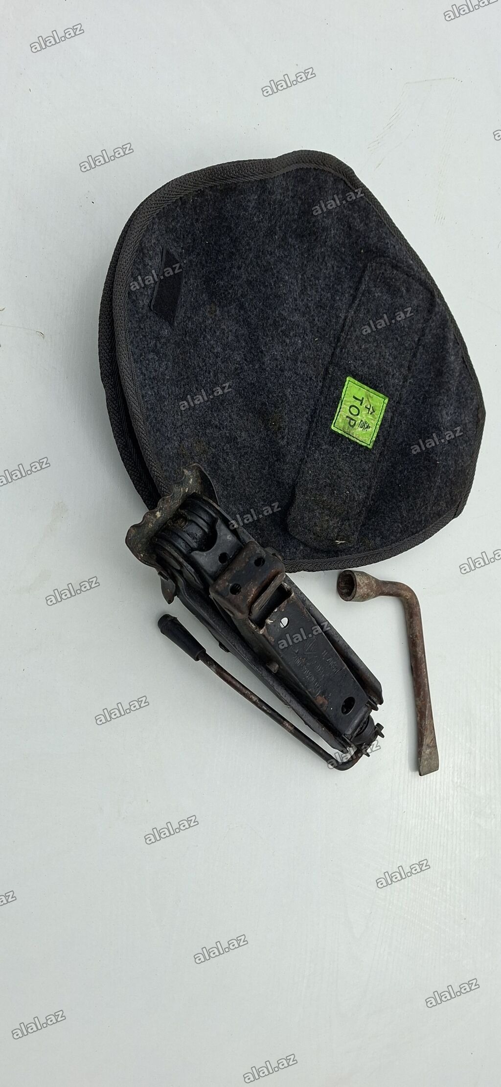 Salam. 015 010 Piryora. Opel uçun Fankroat Təkət açaırı qabı ilə