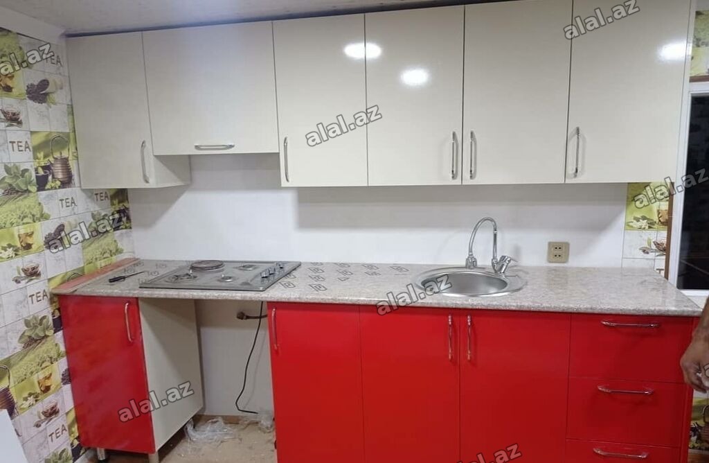 Sifarişlə mətbəx dəsti, Özü çəkən petlələr, Parlaq laminat, Kredit yoxdur, Pulsu