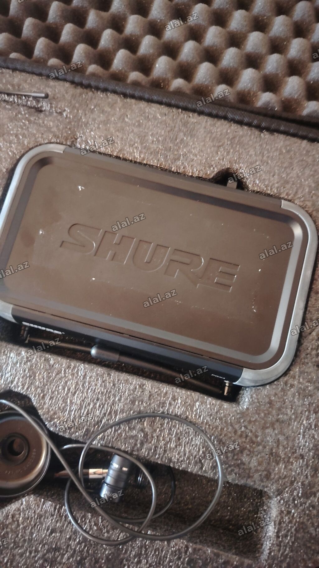 Shure PGX4 simsiz mikrofon sistemi yenidir alət üçün çox əla işləyir