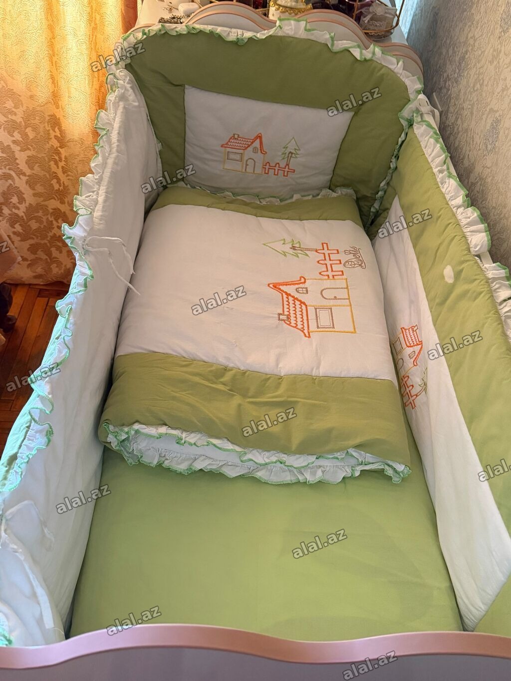 Oğlan və qız üçün, Yeni, Dördbucaq, Beşik, Dəst ilə, Matras ilə, Yellənmə mexani