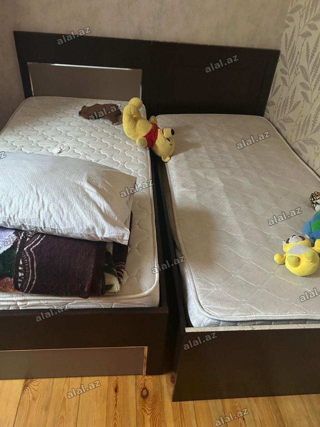 İki ədəd tək nəfərlik çarpayı dəsti - Ölçü: təxmini 90x200 sm (hər